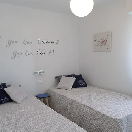 Bright Beach Apartment Alicante